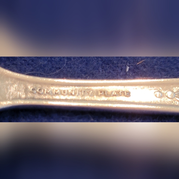 Vintage Oneida Community Rendezvous Pierced Bon Bon Spoon 1938 - Picture 4 of 6